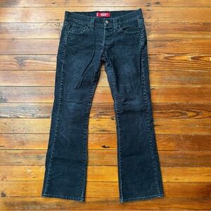 Vintage early 2000s Levi’s 513 Low Slouch Stretch cords Sz 7 ~ 34 waist